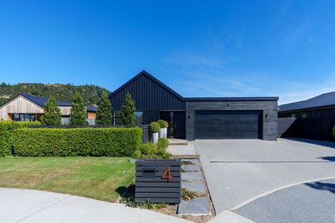 Photo of property in 4 Glen Dene Crescent, Wanaka, 9305