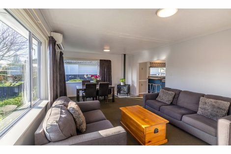Photo of property in 94 Racecourse Road, Sockburn, Christchurch, 8042