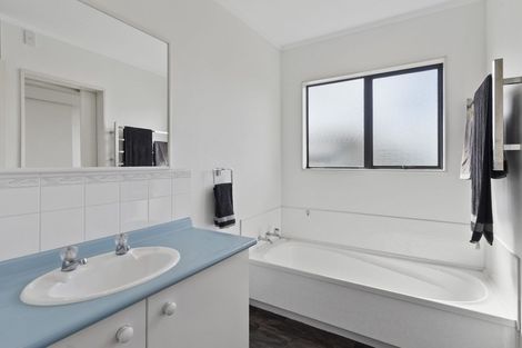 Photo of property in 21 Bartholomew Drive, Nawton, Hamilton, 3200