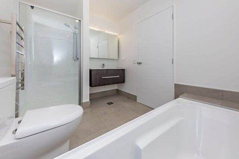 Photo of property in 42 Mangahoe Road, Mount Wellington, Auckland, 1062