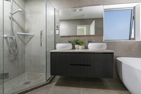 Photo of property in 5 Sunrise Avenue, Murrays Bay, Auckland, 0630