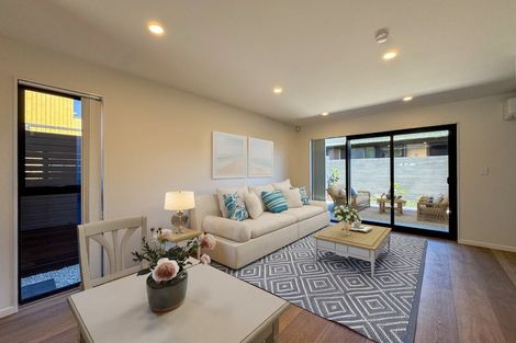 Photo of property in 19d House Avenue, Mangere Bridge, Auckland, 2022