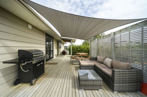 Photo of property in 19 Mcleavey Drive, Kelvin Grove, Palmerston North, 4414