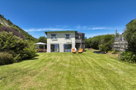 Photo of property in 20 Kahawai Street, Mahia, 4198