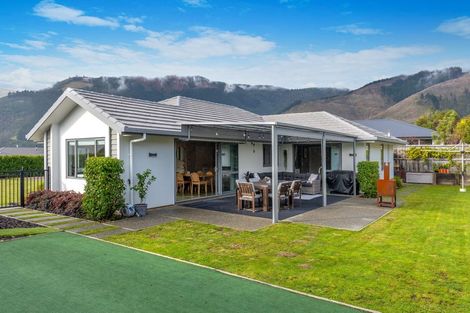 Photo of property in 4 Woolshed Drive, Stoke, Nelson, 7011