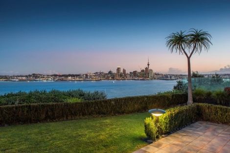 Photo of property in 59a Stanley Point Road, Stanley Point, Auckland, 0624