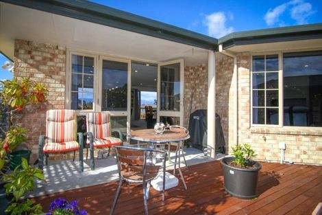 Photo of property in 10 Coutts Place, Mapua, 7005