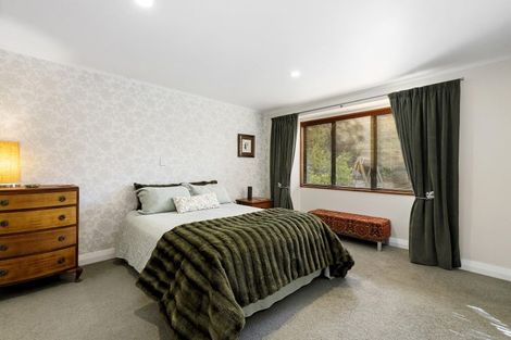 Photo of property in 12-12a Maungaraki Road, Korokoro, Lower Hutt, 5012