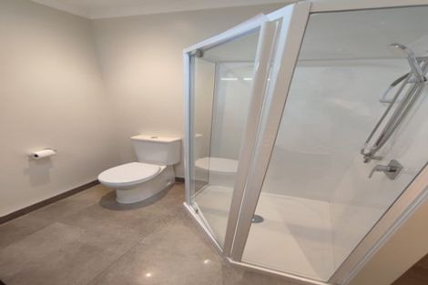 Photo of property in 10 Ridgeview Close, Red Beach, 0932