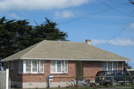 Photo of property in 17 Akatea Street, Gonville, Whanganui, 4501