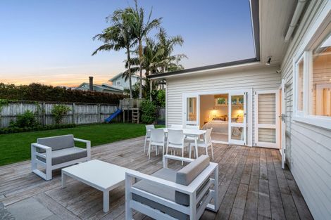Photo of property in 76 West End Road, Westmere, Auckland, 1022