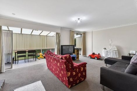 Photo of property in 40 Mack Place, Red Hill, Papakura, 2110