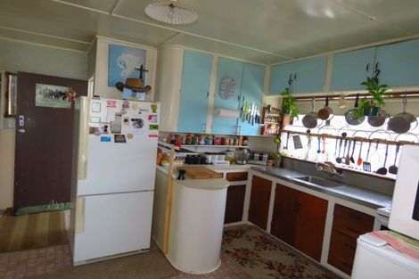 Photo of property in 86 Wakefield Street, Westport, 7825