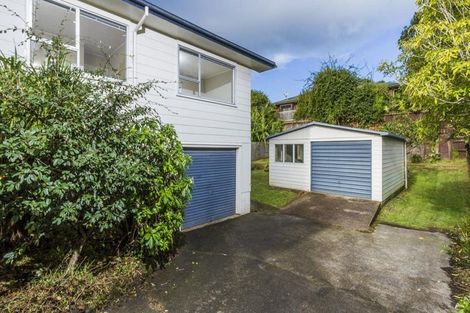 Photo of property in 39 Lavery Place, Sunnynook, Auckland, 0632