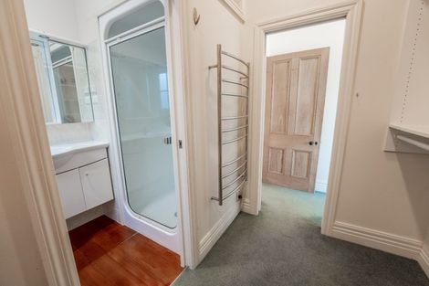 Photo of property in 34 William Bond Street, Stanley Point, Auckland, 0624