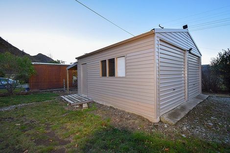 Photo of property in 15 Bowen Street, Kurow, 9435