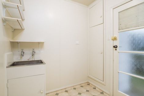 Photo of property in 12a Heta Road, Inner Kaiti, Gisborne, 4010