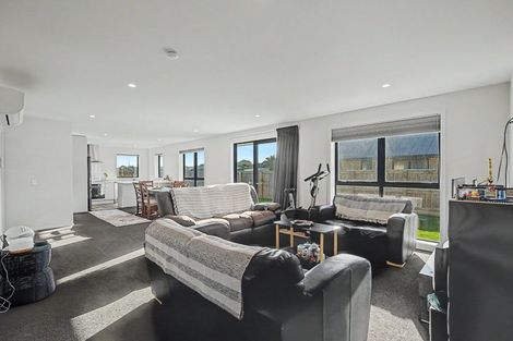 Photo of property in 30 Scully Place, Strathern, 9812