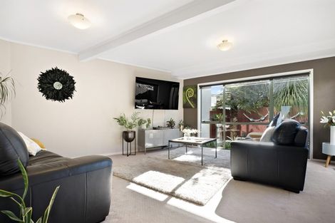 Photo of property in 20b Bledisloe Street, Cockle Bay, Auckland, 2014