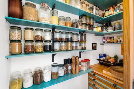 Photo of property in 6 Gordon Road, Plimmerton, Porirua, 5026