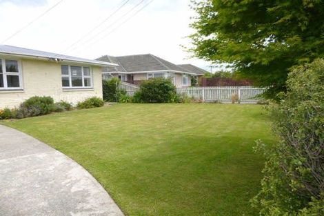 Photo of property in 23a Coniston Avenue, Te Atatu South, Auckland, 0610