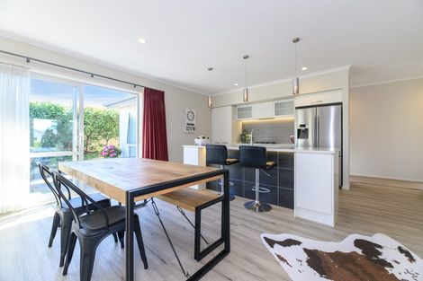 Photo of property in 11 Pitoitoi Drive, Riverhead, 0820