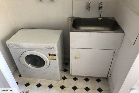 Photo of property in 10 Weymouth Street, New Plymouth, 4310