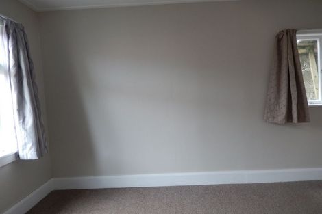 Photo of property in 20 Queens Drive, Kilbirnie, Wellington, 6022