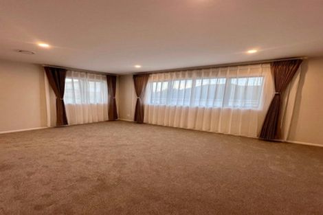 Photo of property in 9c Links Road, New Lynn, Auckland, 0600