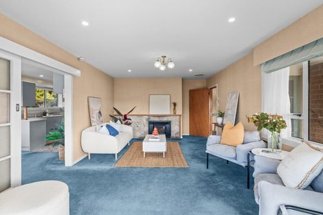 Photo of property in 10 Ron Place, Bishopdale, Christchurch, 8051