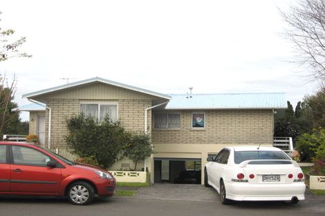 Photo of property in 10 Te Mara Place, Merrilands, New Plymouth, 4312