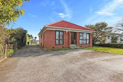 Photo of property in 36 Oakley Avenue, Waterview, Auckland, 1026