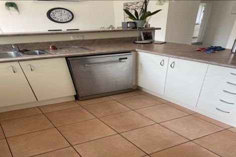 Photo of property in 9 Burnside Court, Rosedale, Auckland, 0632