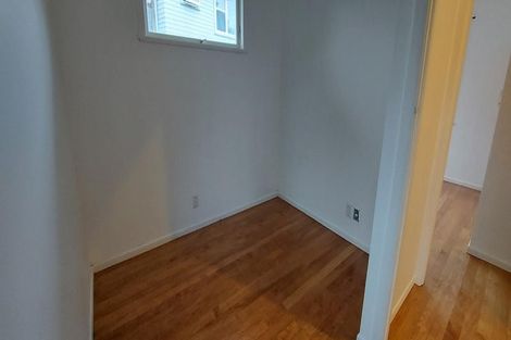 Photo of property in 15 Woodvale Road, Glen Eden, Auckland, 0602