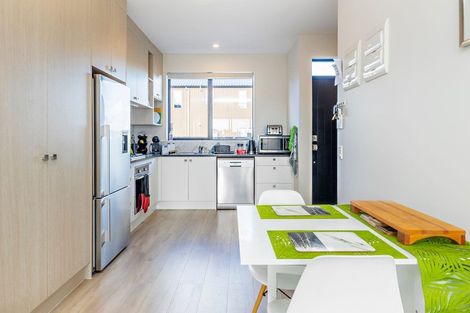 Photo of property in 43 Walsh Road, Papakura, 2110