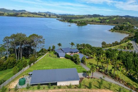 Photo of property in 10 Waterfront Drive, Mangonui, 0420
