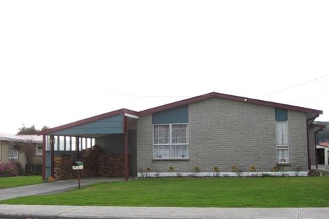 Photo of property in 27 Saint Catherine Street, Kaitangata, 9210