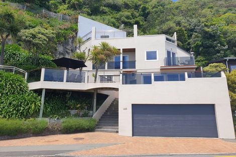 Photo of property in 719 Marine Drive, Eastbourne, Lower Hutt, 5013