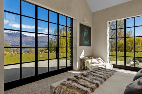 Photo of property in Millbrook Resort, 2 Millvista Lane, Arrowtown, Queenstown, 9371