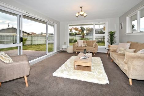 Photo of property in 33 Parnwell Street, Burwood, Christchurch, 8083