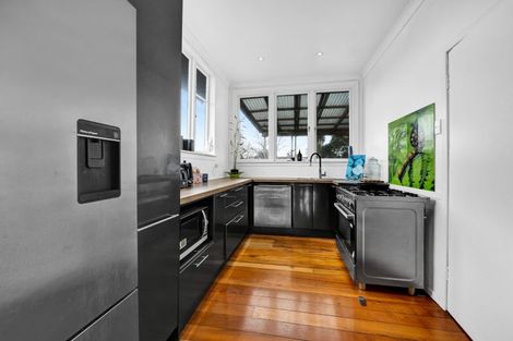 Photo of property in 31 Tayler Street, Eltham, 4322