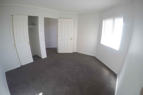 Photo of property in 102 Westerham Drive, Dannemora, Auckland, 2016