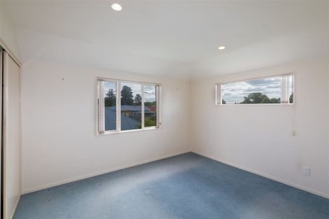 Photo of property in 147 Blighs Road, Strowan, Christchurch, 8052