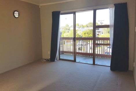 Photo of property in 2/14 Mcdonald Crescent, Mount Wellington, Auckland, 1060