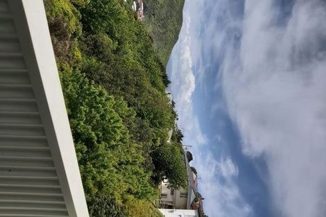 Photo of property in 3/4 Narbada Crescent, Khandallah, Wellington, 6035