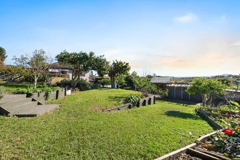 Photo of property in 150 Bleakhouse Road, Mellons Bay, Auckland, 2014