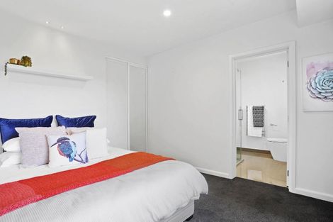 Photo of property in 98 Hamilton Avenue, Ilam, Christchurch, 8041