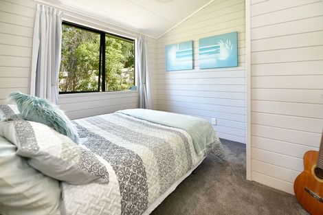 Photo of property in 18 Te Kapa Place, Snells Beach, 0920