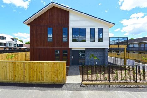 Photo of property in 2/47 Cook Street, Hamilton East, Hamilton, 3216