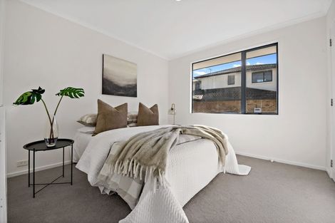 Photo of property in 45 Kittiwake Drive, Schnapper Rock, Auckland, 0632
